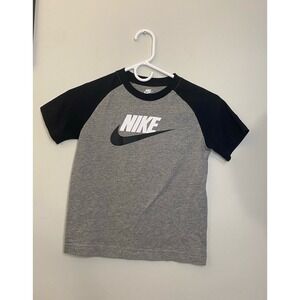 Nike boys‎ T-shirt